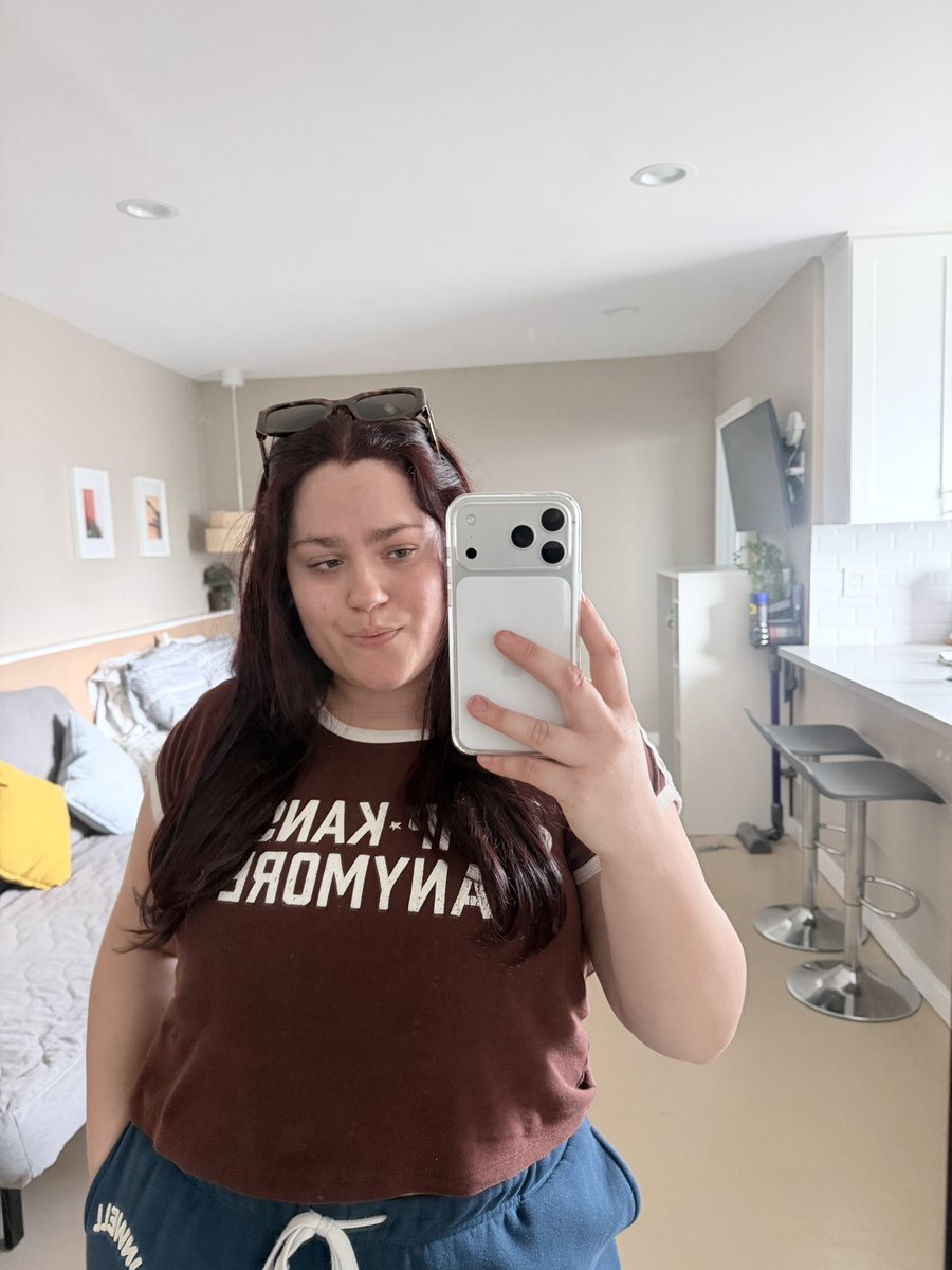 si, occasionally 🪩 ★ tweet media