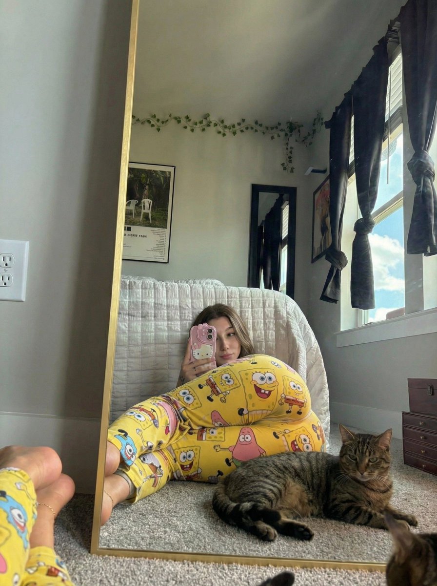 Spongebob pants or my cat??