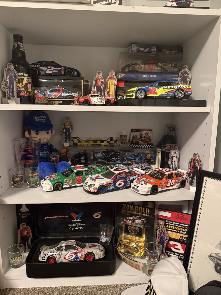 Lilyanna tweet media