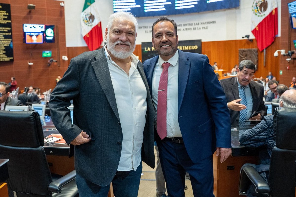 Recibe Loera a Joaquín Cosío en el Senado

novedadesdechihuahua.com.mx/nacional/recib…