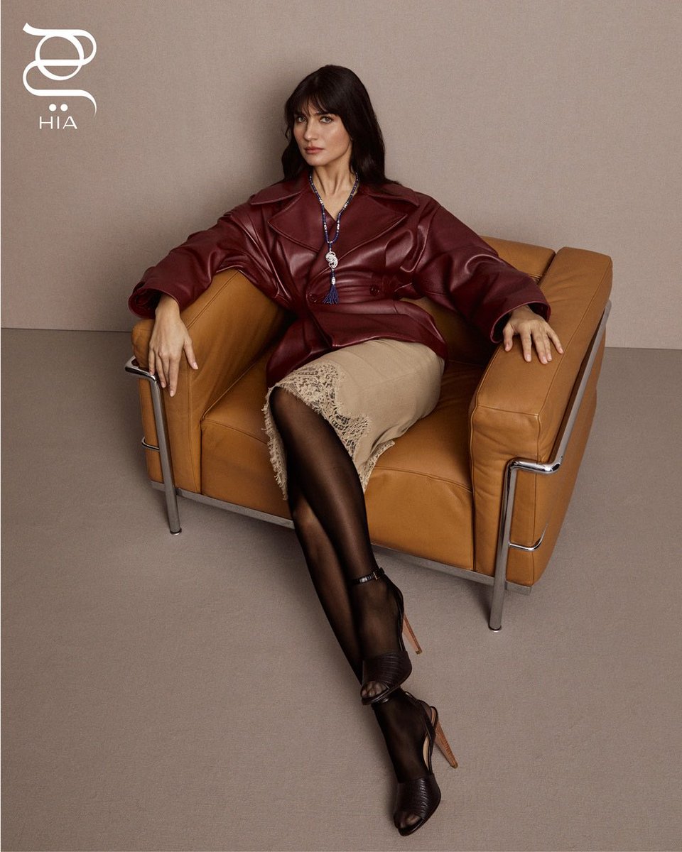 Esa mirada es pura elegancia cinematográfica ❤️‍🔥 #TubaBüyüküstün #HiaMag