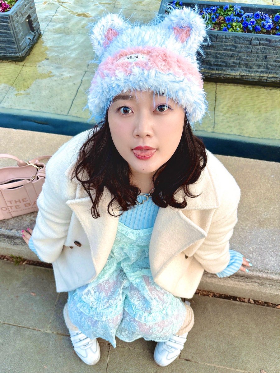 おはよう🪽🪽

くまちゃん帽子お気に入り🧸🩵🩷
お耳がピンクなの🫶🏻🩷
ずっとかわいく生きていきたいんだ💘

#ぽっちゃり #ぽっちゃり女子 #plussize #プラスサイズ