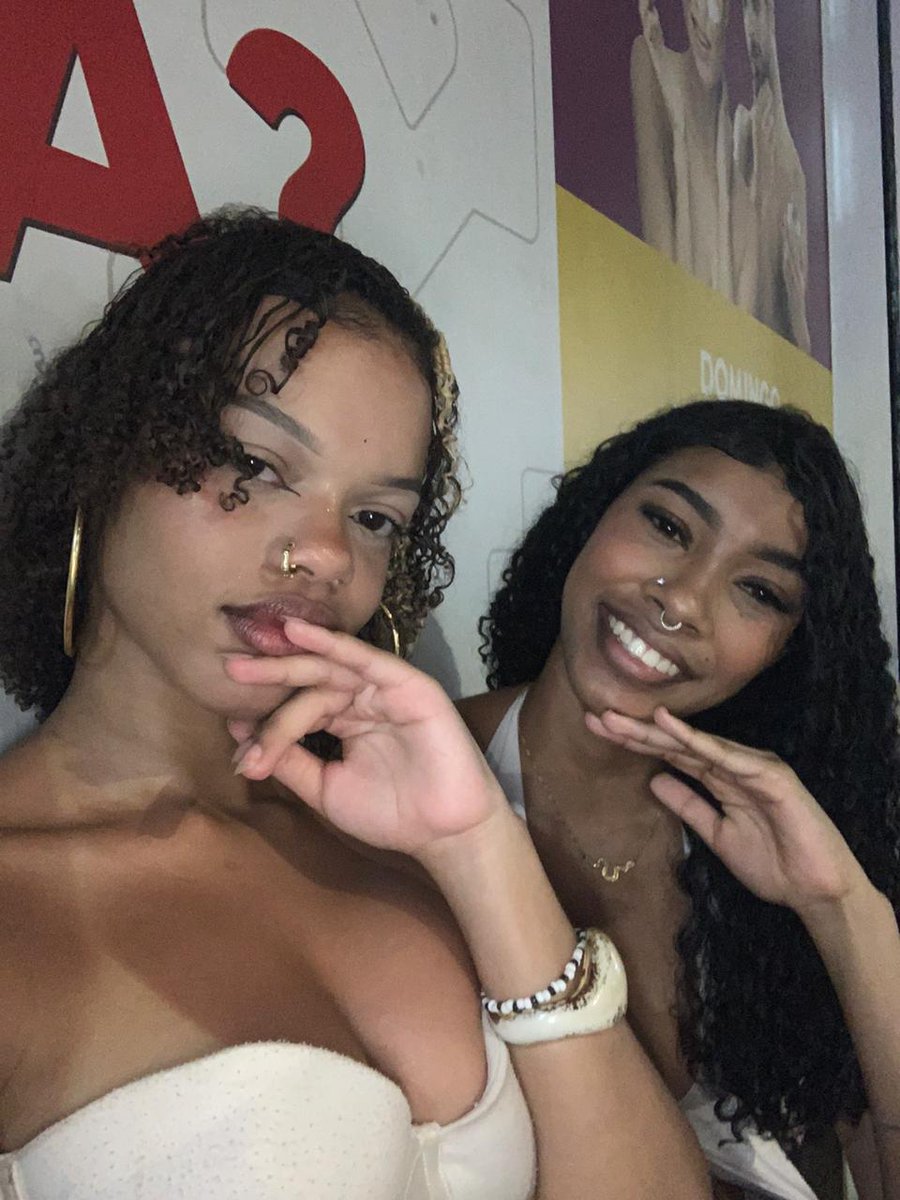 diabodisaia tweet media