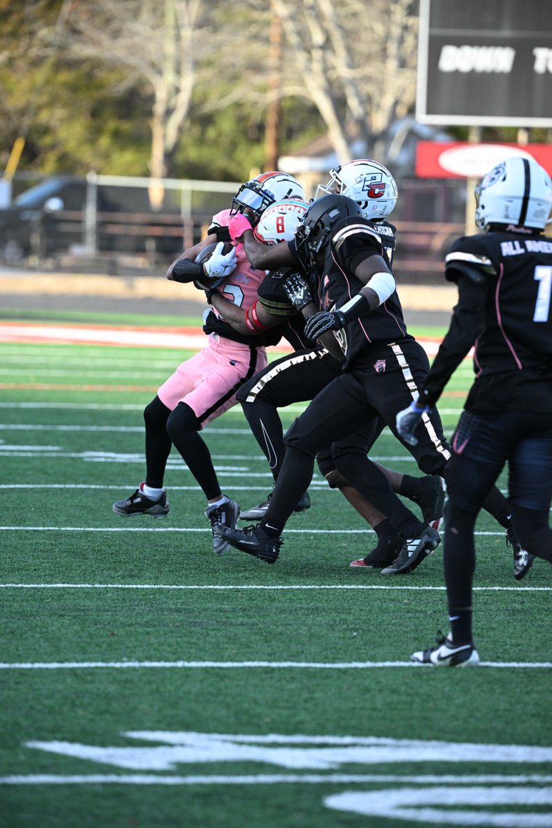 showtime_myless's tweet photo. 📸@PSGC2024 (Dec)  
Edge pressure, sacks and tackles  #TeamWork #DB

@des_bowles @CoachDaniels06 @KenWhitehead404 @BigSkippin_75 @himiam68 https://t.co/p2oQDLq4ty