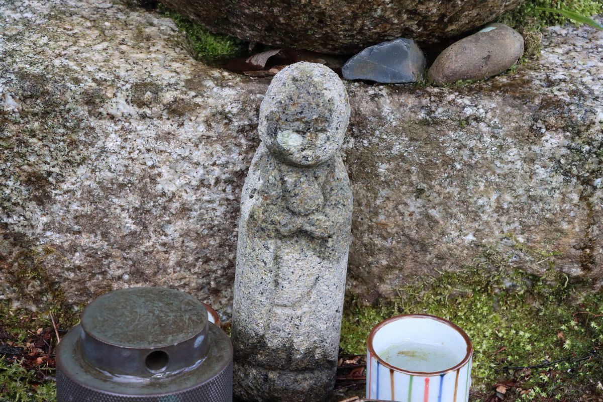 おはようございます 穏やかな水曜日に☀ 京都のお地蔵さん
