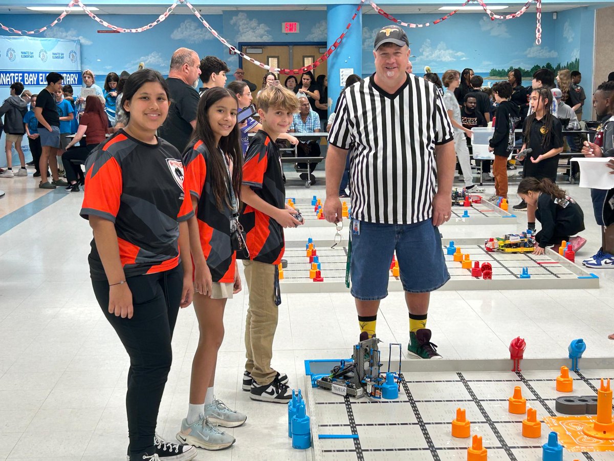 Pines Collegiate Academy 6-12 tweet media