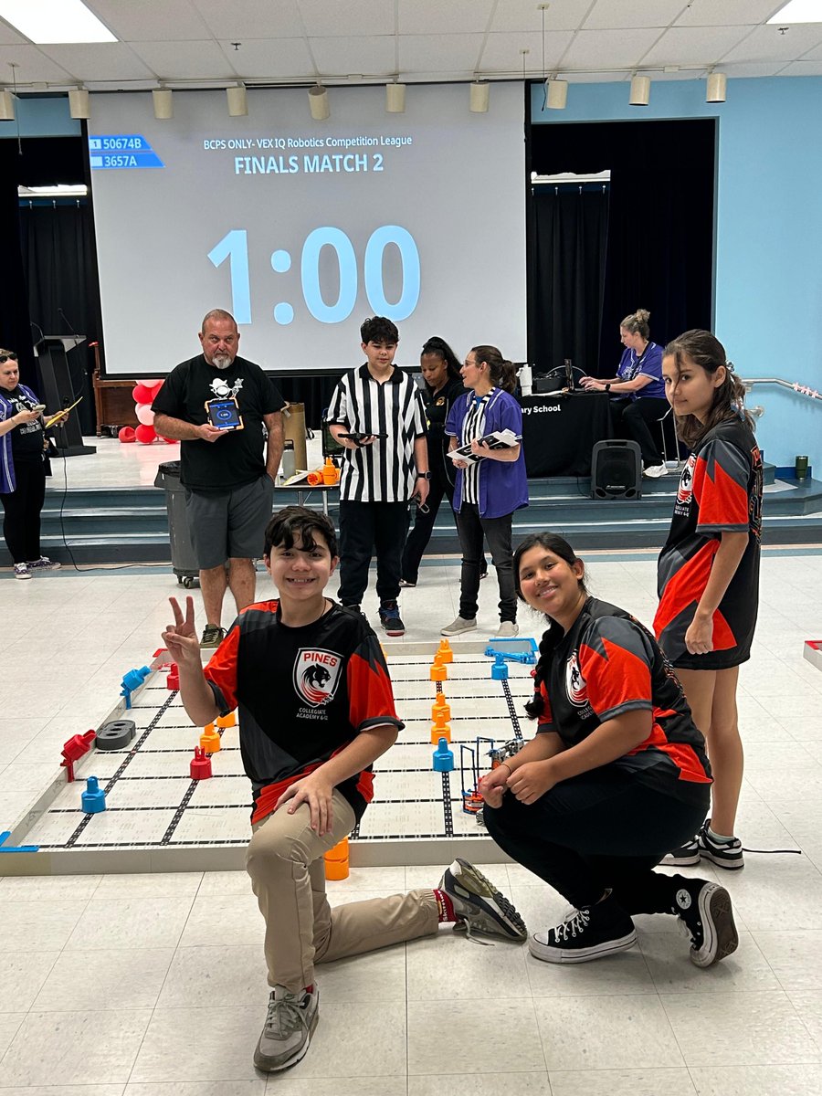 Pines Collegiate Academy 6-12 tweet media