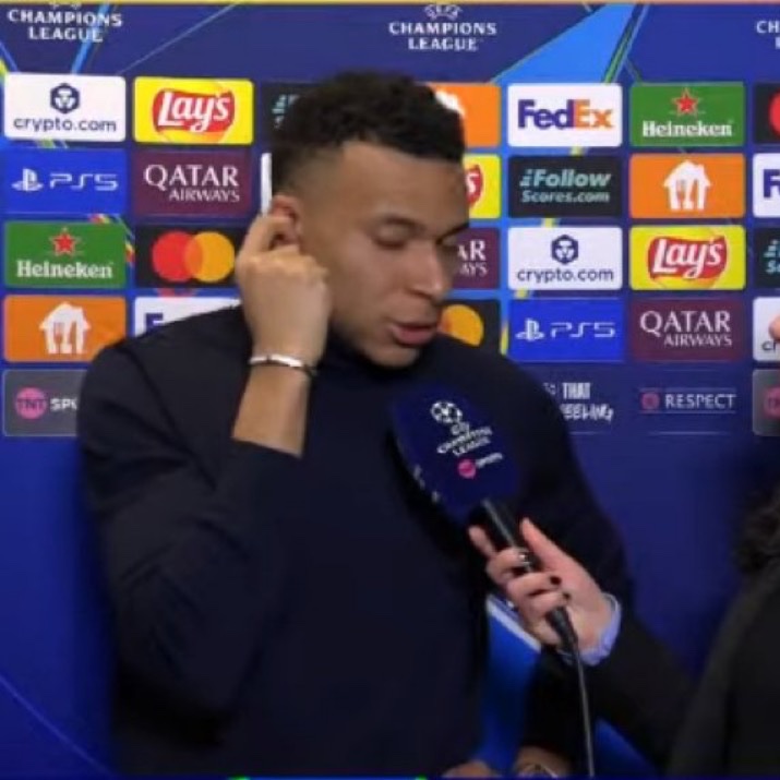 MadridXtra's tweet image. 🚨🚨 Kylian Mbappé: “After Vini's goal and the celebration, Benfica's number 25, I won't say his name because he doesn't DESERVE to have me say his name out loud, started using some UNACCEPTABLE words.

He called Vini a m*nkey 5 TIMES! 5 TIMES.”