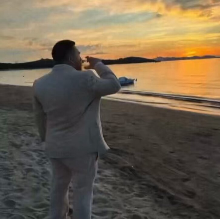 RetirementALLin tweet media