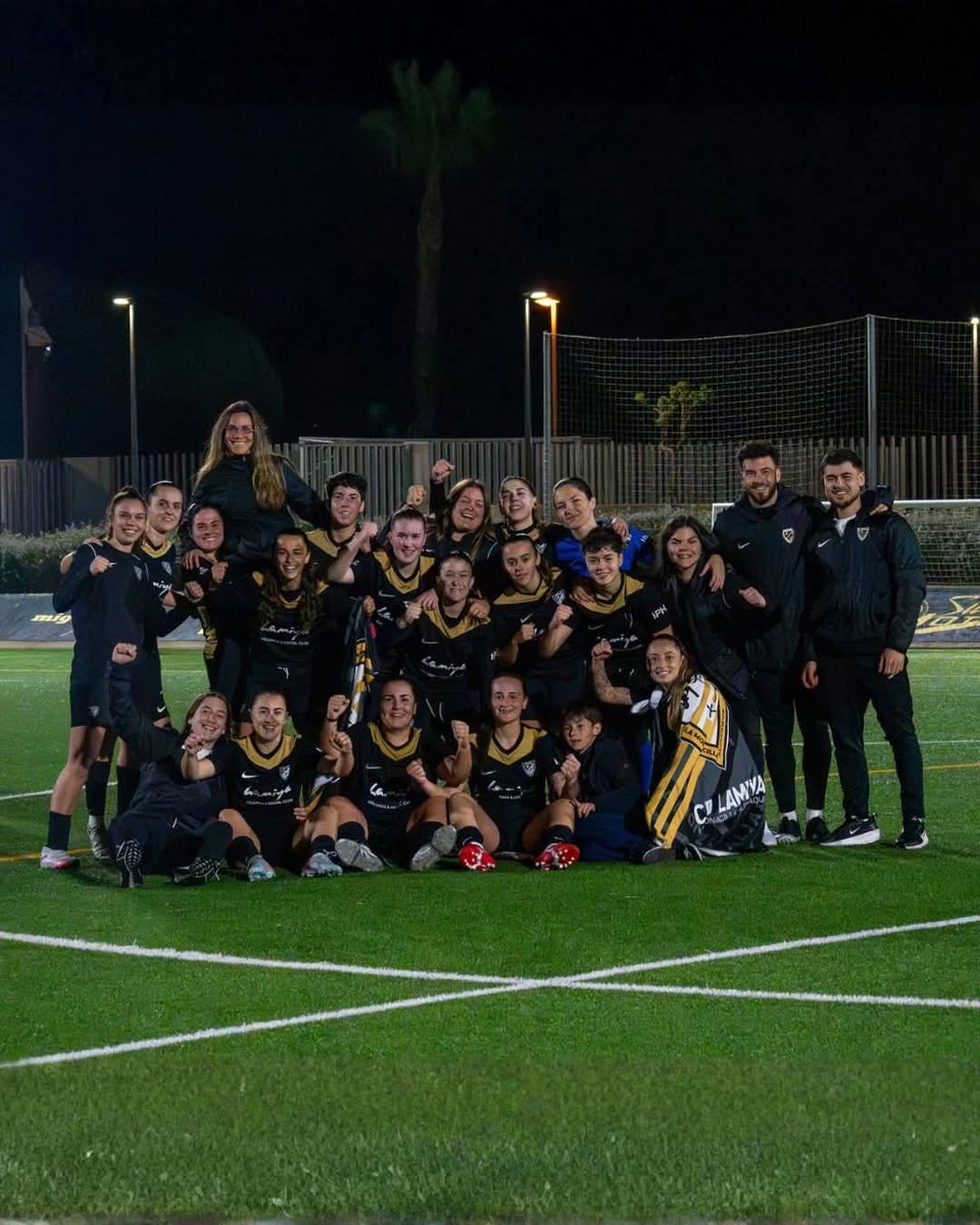 Muchas felicidades al CD Lamiya Femenino por ganar la liga provincial de Huelva. 

Es el primer título oficial que gana el CD Lamiya, muy merecido. Enhorabuena campeonas 💛🖤
