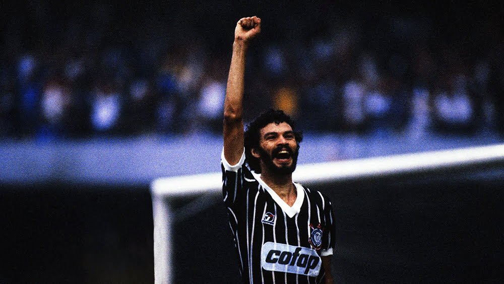 ❝The only thing that matters to me is human dignity. For a person to be humiliated because of the color of their skin is a defeat for all of humanity.❞

— Sócrates