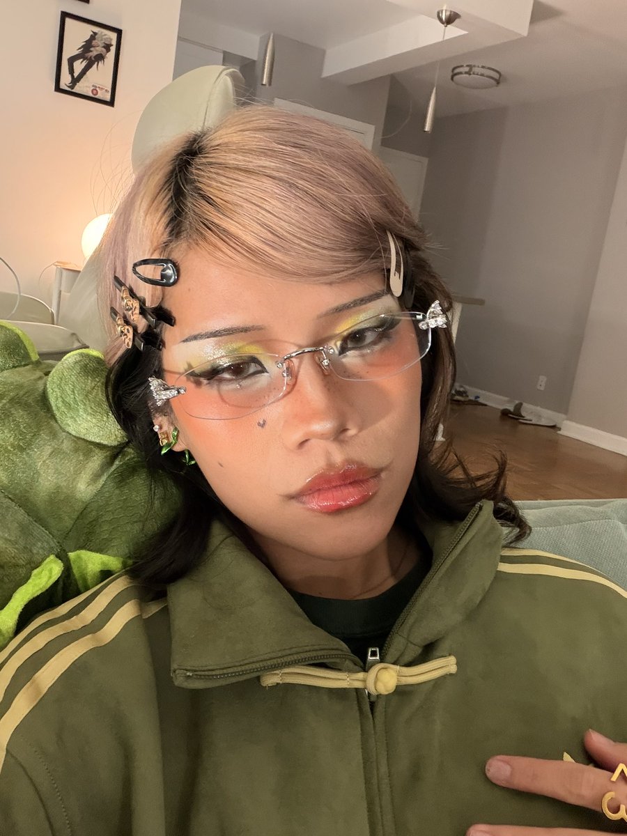 HAPPY CHINESE NEW YEAR 🧧

To the homophobes, cào nǐ mā