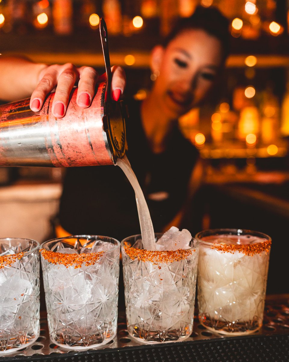 La Mona Rosa tweet media