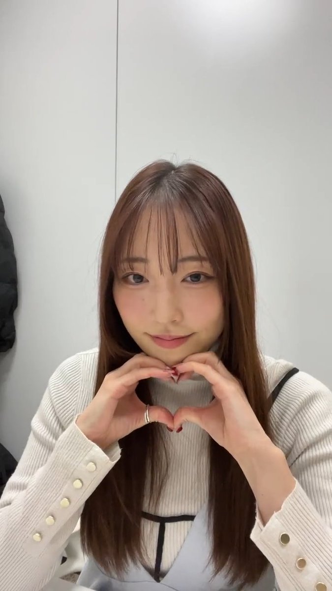 サブスク解禁で連日ふくちゃんのテンション高くて嬉しい😊間違えて眼鏡👓️かけちゃうふくちゃんもかわいい💖
#譜久村聖