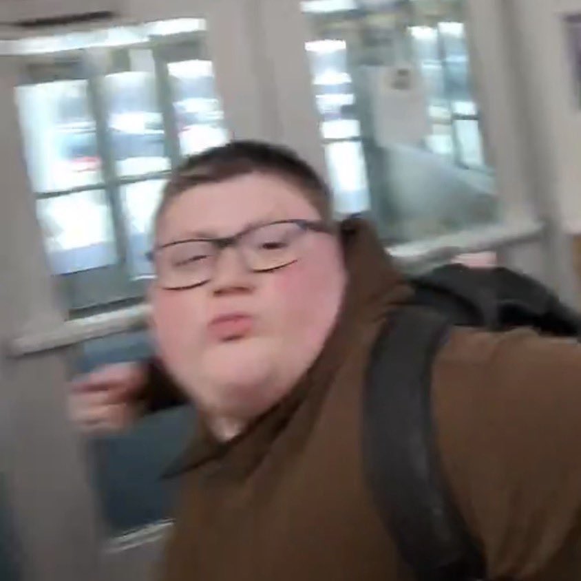 SantaDecides's tweet image. I still can’t believe they consider assault for free speech heroic