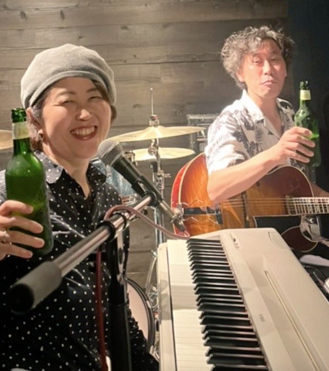 tetsupee0329's tweet photo. 2/25(水) 
池下「Bar Strega 」
https://t.co/eew8kgbTgp
◇ふたりガッタ
◇ミキとマナブ
open 18:00/ start 20:00 
¥2000(TC込)＋order https://t.co/rbIkgs0IFY