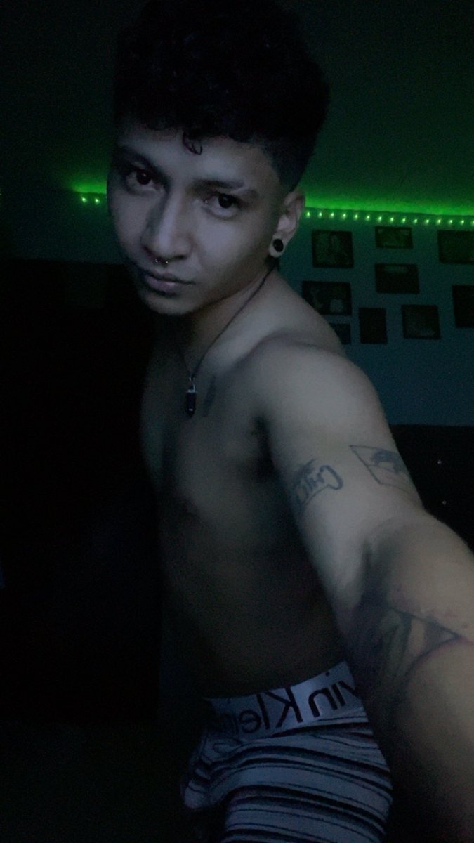 JDblue85's tweet photo. Contra la pared! 🎶😋 https://t.co/8Jiqns9t8L