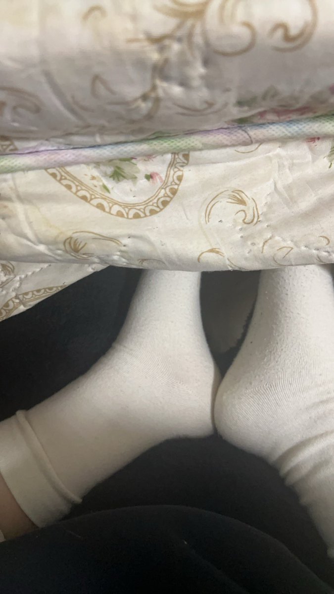 一对普通情侣 tweet media