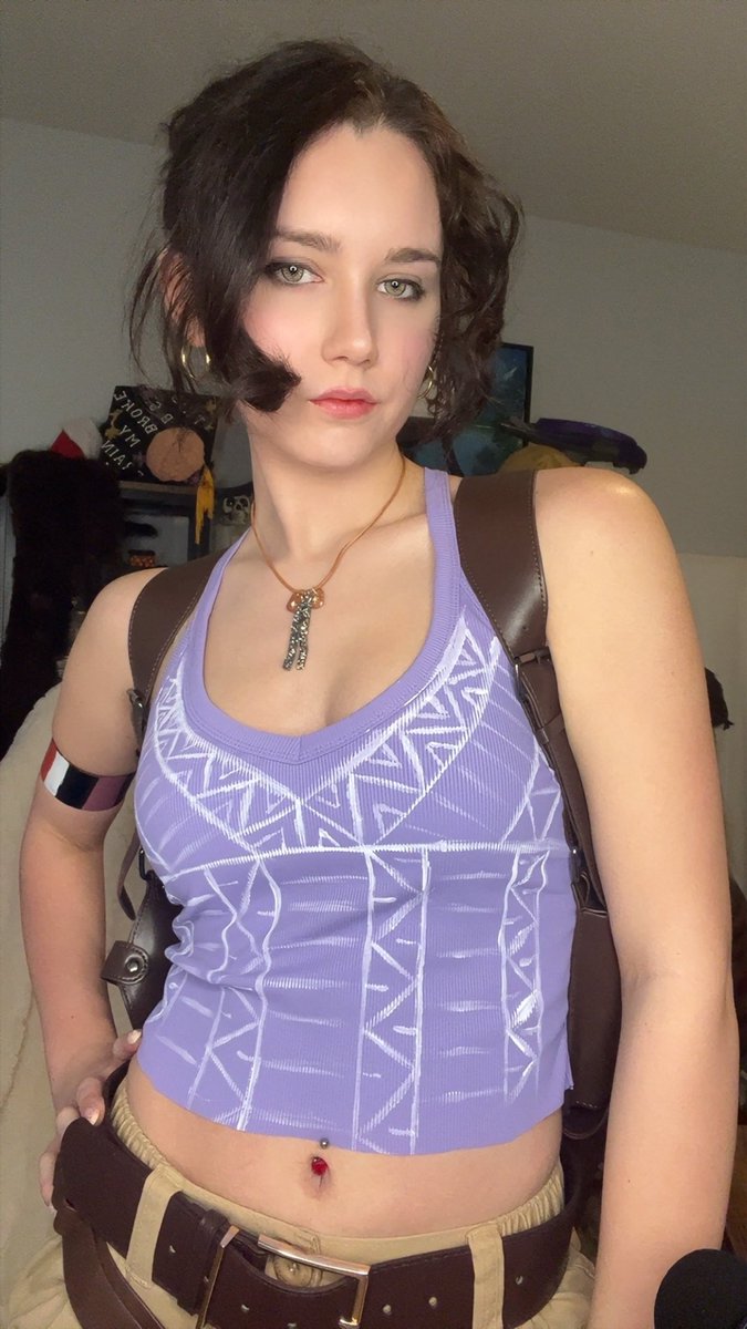RubySeasTTV's tweet photo. Dbd then RE5 with a friend and my attempt at Sheva for now https://t.co/chtuDOO3Xm
