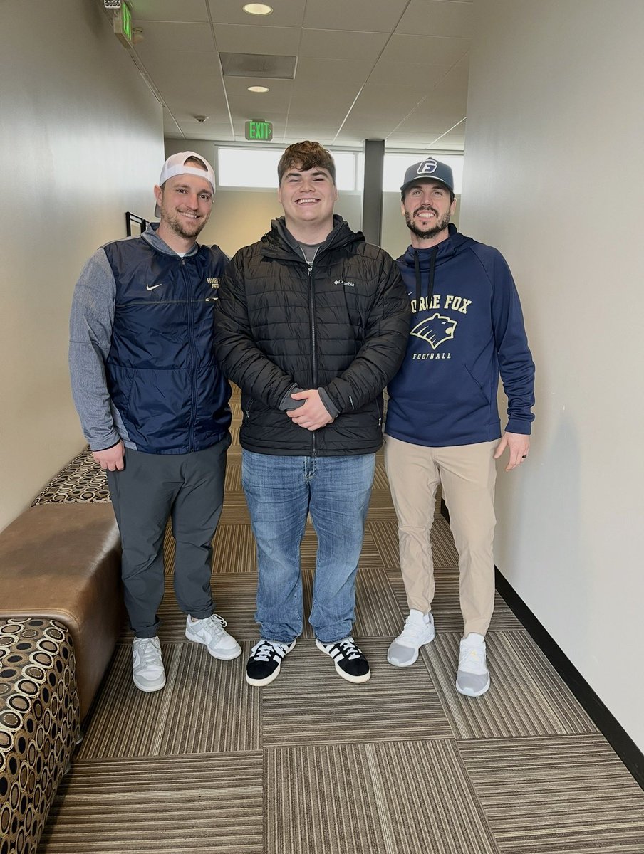 ReeceAchen7272's tweet photo. I’m proud to announce my commitment to play football at George Fox University. Special thanks to @DanBrown4108 and my father for all the support throughout my journey!
@SpencerCrace @KalamaFootball https://t.co/x1DfFPDikZ