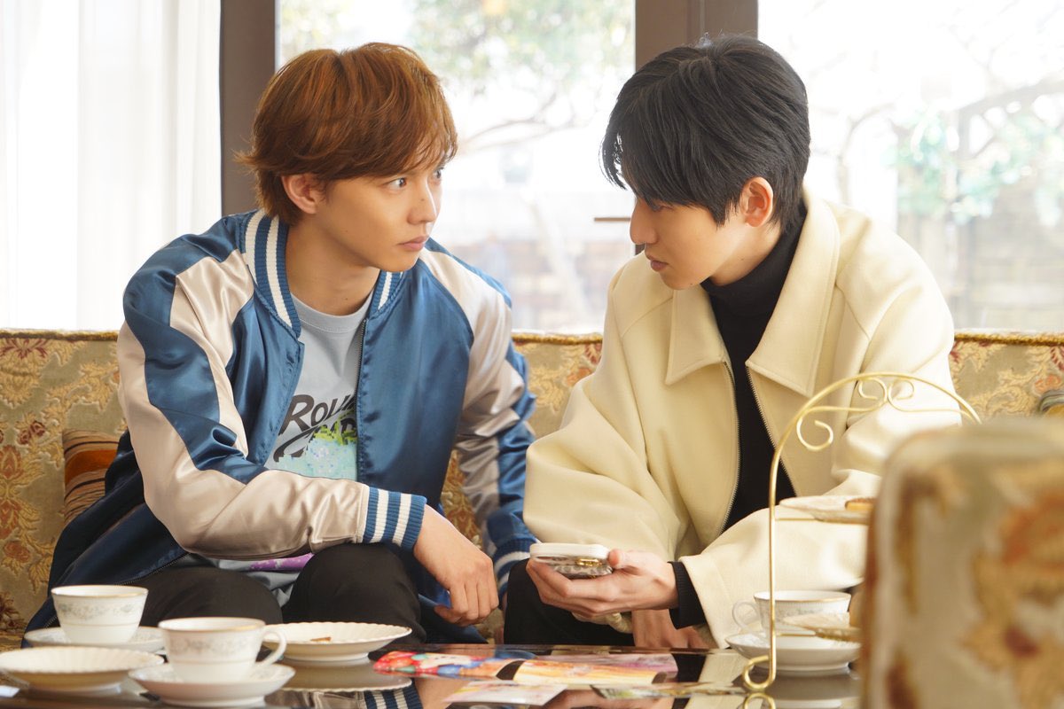 BoysLoveHubENG's tweet image. 🚨 Sato Taiki (EXILE) &amp;amp; Kanata Hongo star in the Japanese adaptation of #LinkClick #時光代理人.

With strong BL subtext, the story follows two guys who run the “Time Photo Studio” and use superpowers to dive into their clients’ photographs, reliving memories and altering the past…