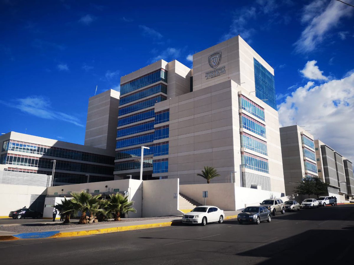 #ULTIMAHORA | Ordena jueza reabrir investigación por extorsión contra exfuncionarios de Javier Corral

novedadesdechihuahua.com.mx/local/ordena-j…