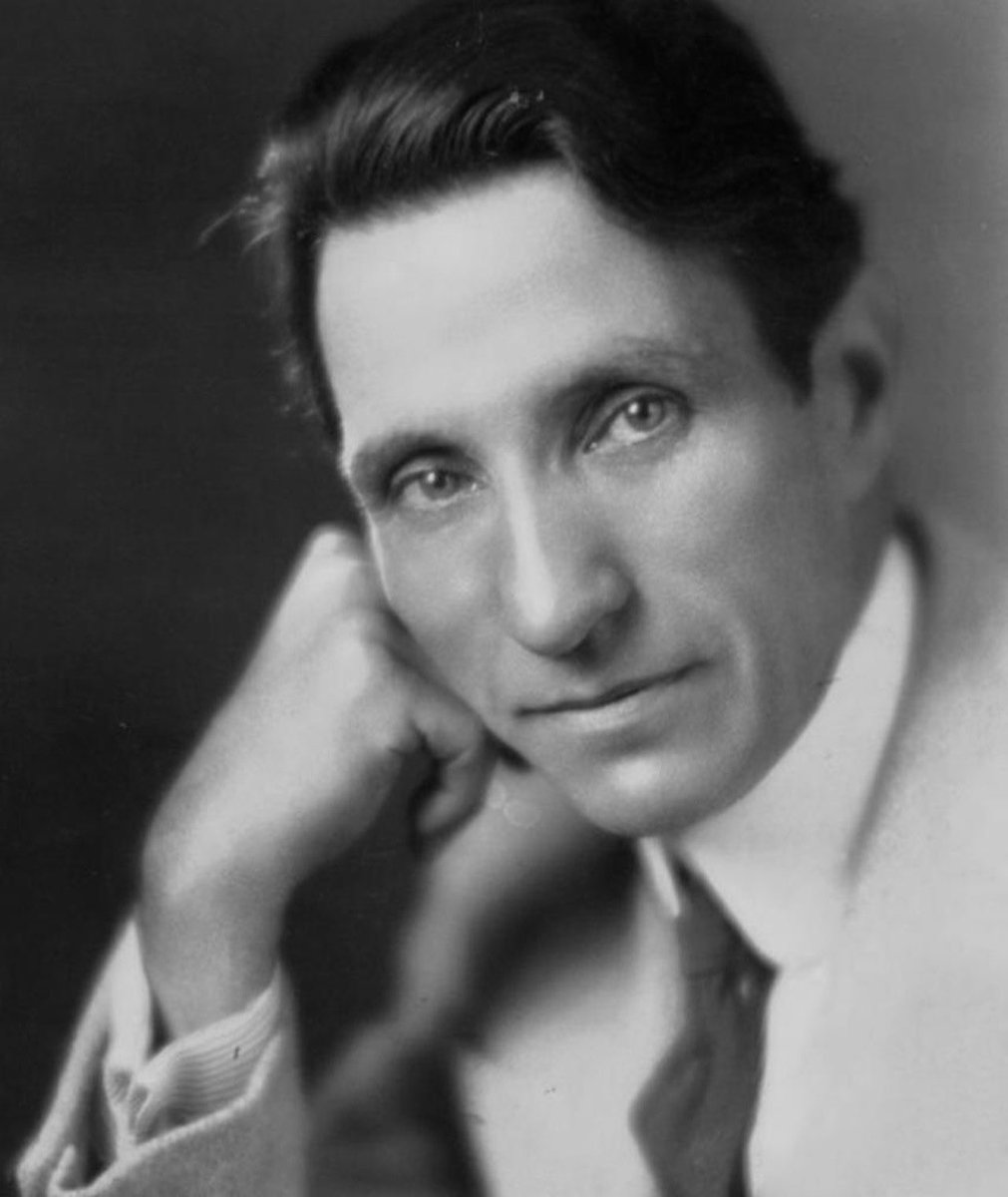 FrankMalfitano's tweet image. CREEPY ACTORS HALL OF FAME: #CharlesMiddleton #AnthonyZerbe #LyleBettger #StevenBerkoff