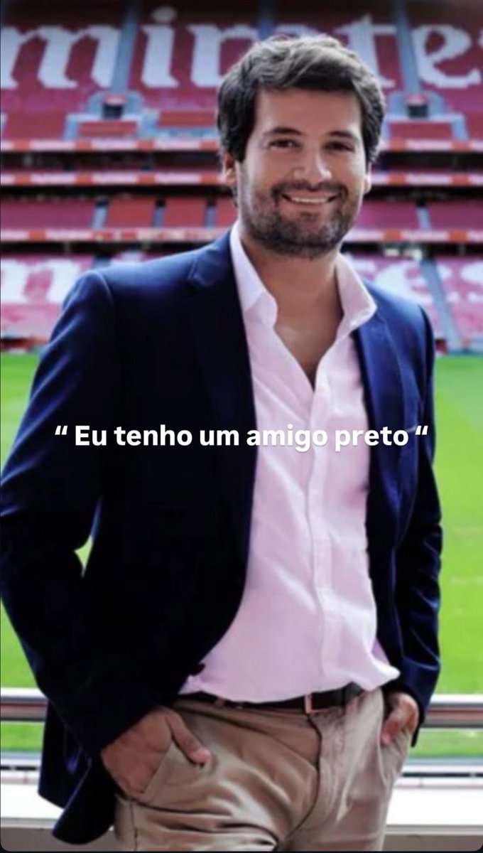 “Grande jogo! Sou benfiquista e ainda por cima jogas na minha posição preferida: extremo direito.” - André Ventura nas dm do Prestianni