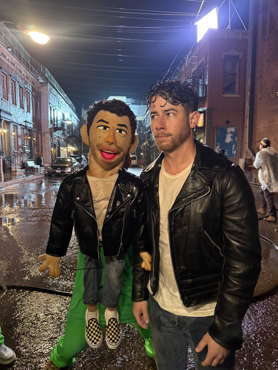 Behind the scenes of the Gut Punch music video 😎 youtu.be/ISId7FbHjxc