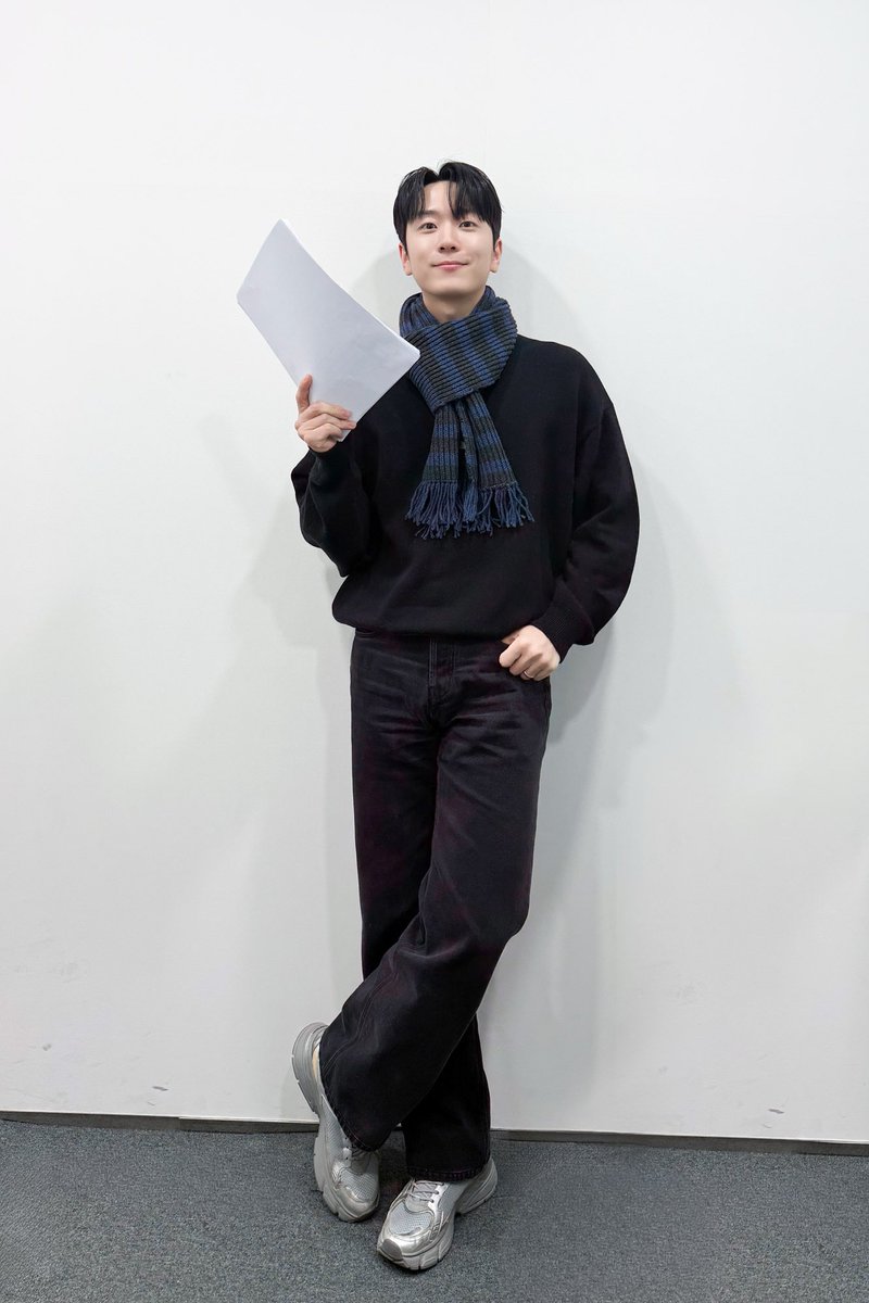 [⏰]

잠시 후 8:50 KBS2 설 특선다큐 지구의 정복자 : 포유류 3부에 우림님 목소리가 등장합니다!

우림이 목소리 들으려고 지금 일어나 있는 사람~?

🔜 onair.kbs.co.kr/m/index.html?s…

#고우림 #KoWoorim