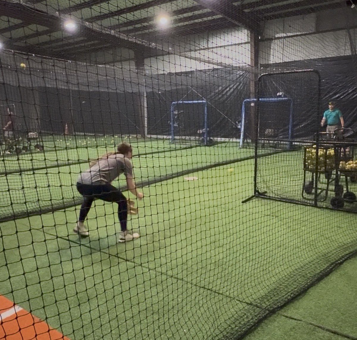 I miss it already! I had the absolute best time getting to watch the Clearwater invitational! I even got to get some work in at the cages while I was there too. #Clearwaterinvitational #softball #collegesoftball #softballtournament #2029grad <a href="/ClearwaterInv/">Shriners Children's Clearwater Invitational</a>