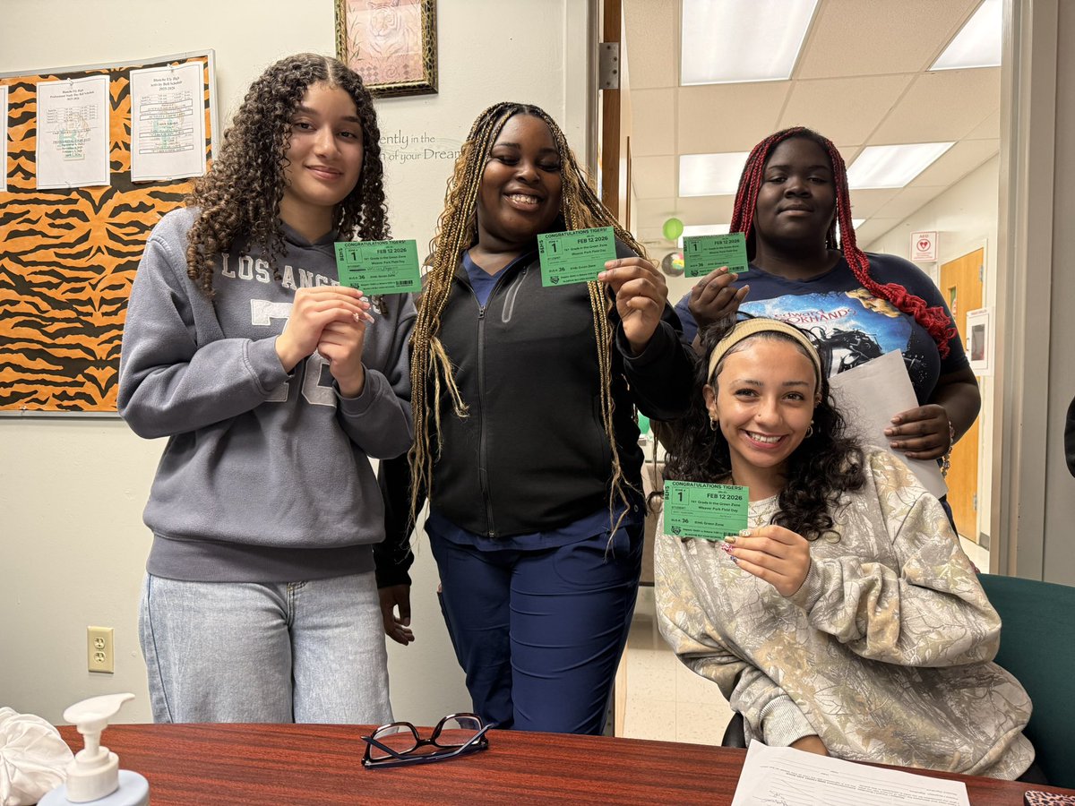 Shenee Rowe tweet media