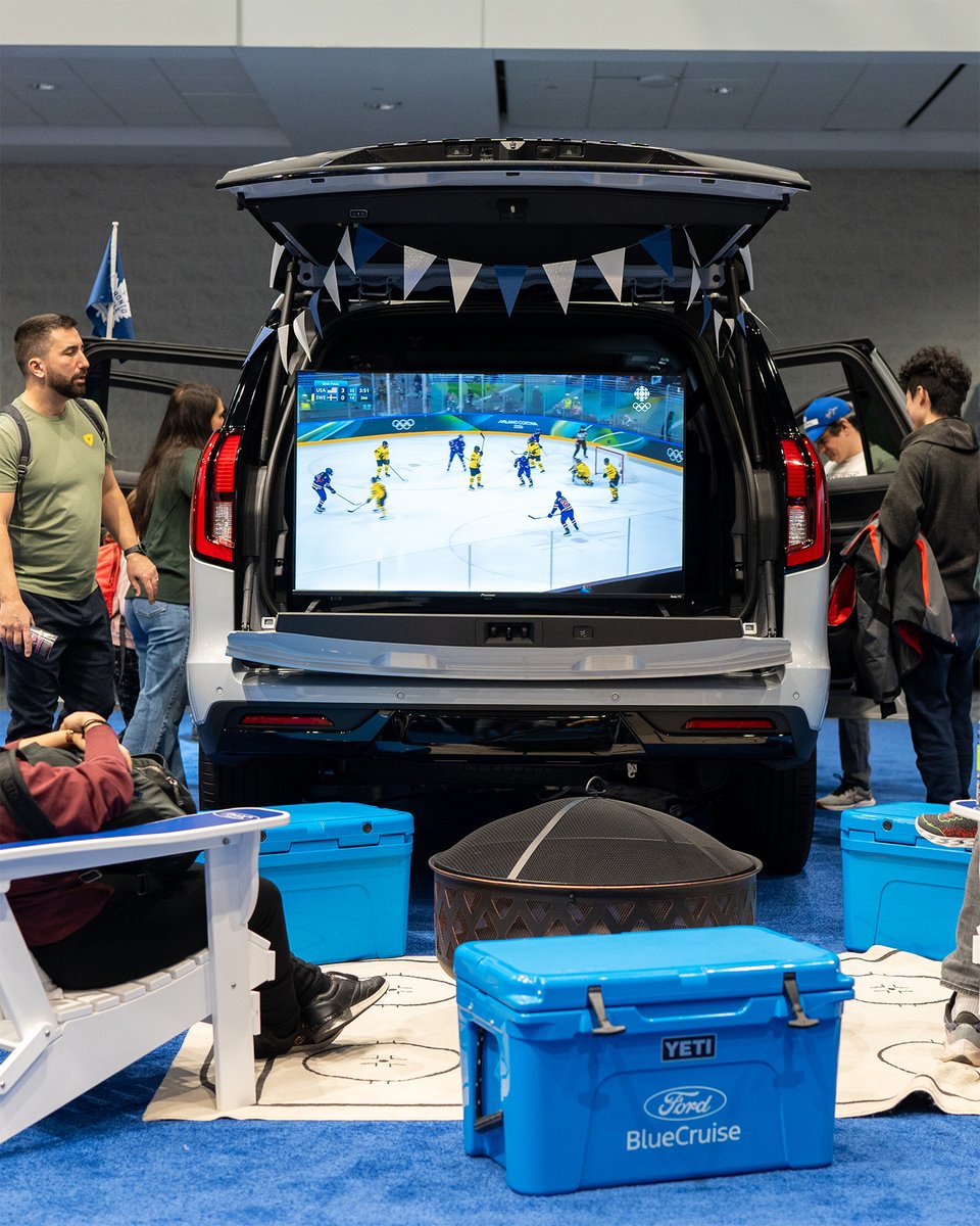 Canadian International AutoShow tweet media
