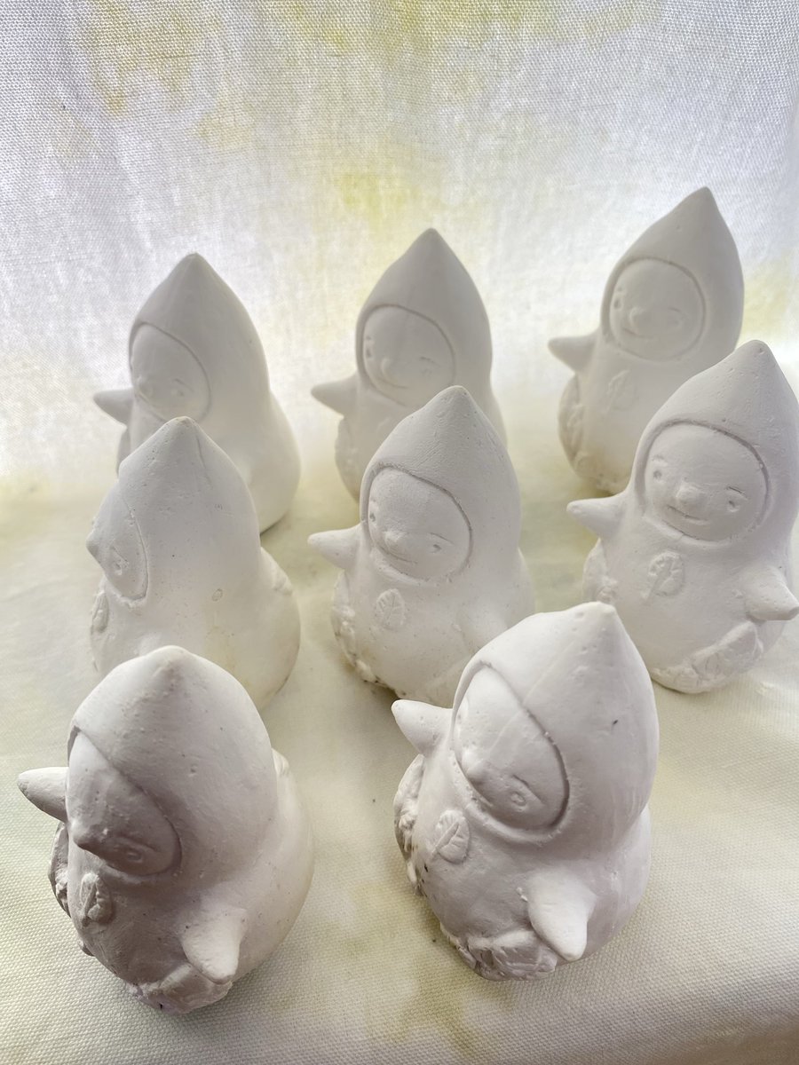 マトリョーシュカ展(高田馬場ロケッティーダ)後半2月19日-22日に向けてアロマストーンのオソナエさんの作業中です。よちよち、、
marumocci.com/2026/01/19/202…