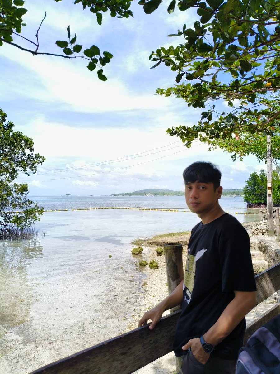 HanJPFrost's tweet photo. 🌊 ⛱️ https://t.co/KQYbEmdniy