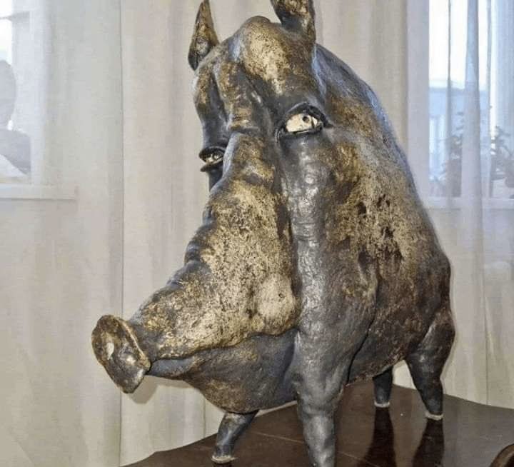 Se cayo youtube? Perdon es que no me entero de esas trivialidades de gente comun avisenme cuando se caiga el canal de esvandal en twitch punto com 🥱