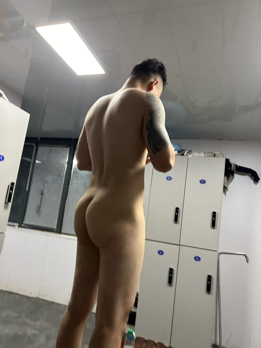 SHZYAM1's tweet photo. 祝我们2026新年快乐 https://t.co/mHL9XGZQzv