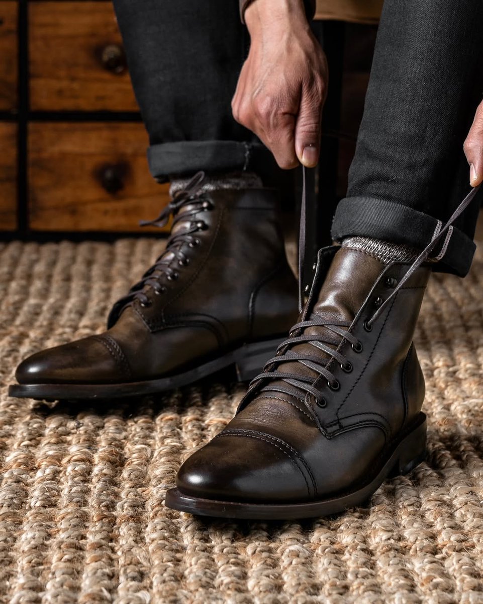 Thursday tweet media