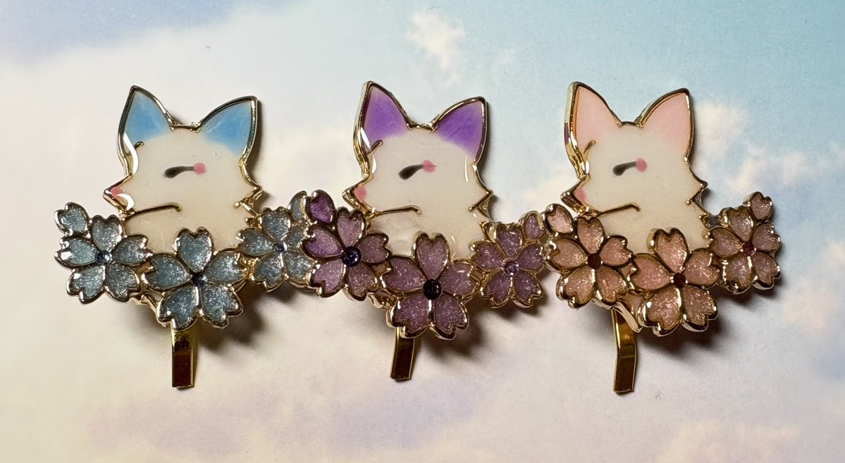 【1662】レジン　月　蝶　ヘアゴム　ポニーフック　ブロ―チ　ハンドメイド