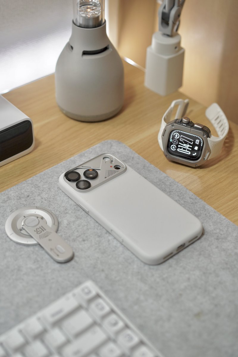 AG09はシルバーもあります。
Aulumuホワイト系のケースもカッコよくてオススメ。
#aulumu #pr