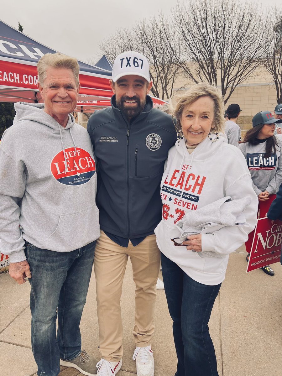 leachfortexas's tweet photo. An incredible first day at the polls in #HD67! Doing it all again tomorrow with polls open from 8am - 5pm — and our GOTV rally with @GregAbbott_TX @CandyNobleHD89 & @Burrows4TX tomorrow morning in Allen! #txlege https://t.co/7ZRP7rWjqz
