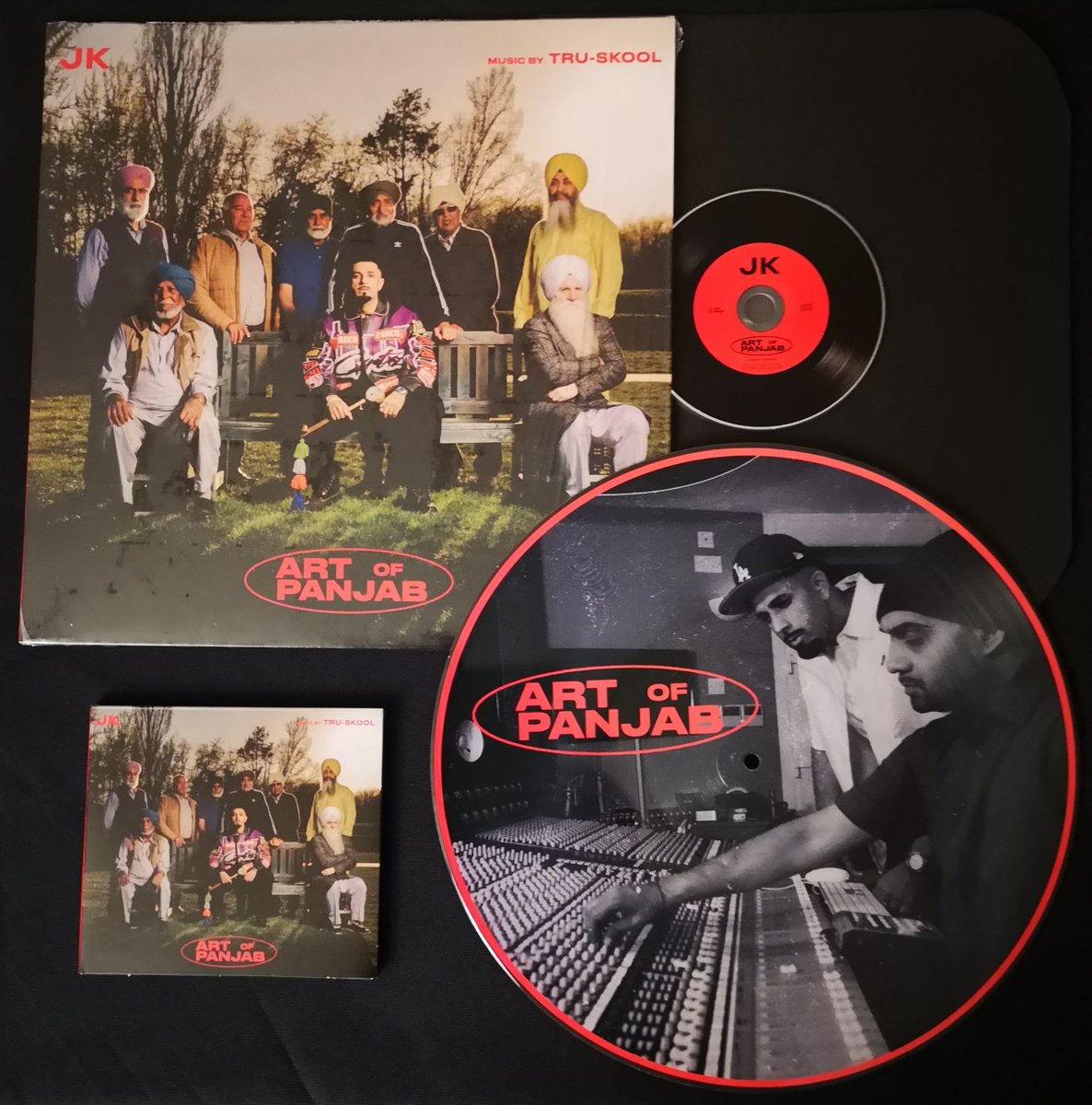 @MixMemorabilia tweet media