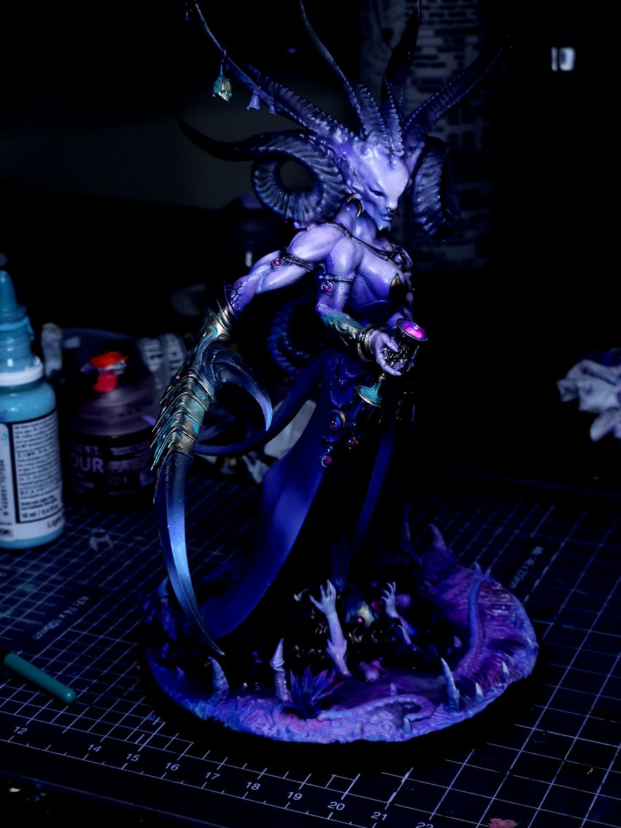 Mothmandraws (2 slots open) tweet media