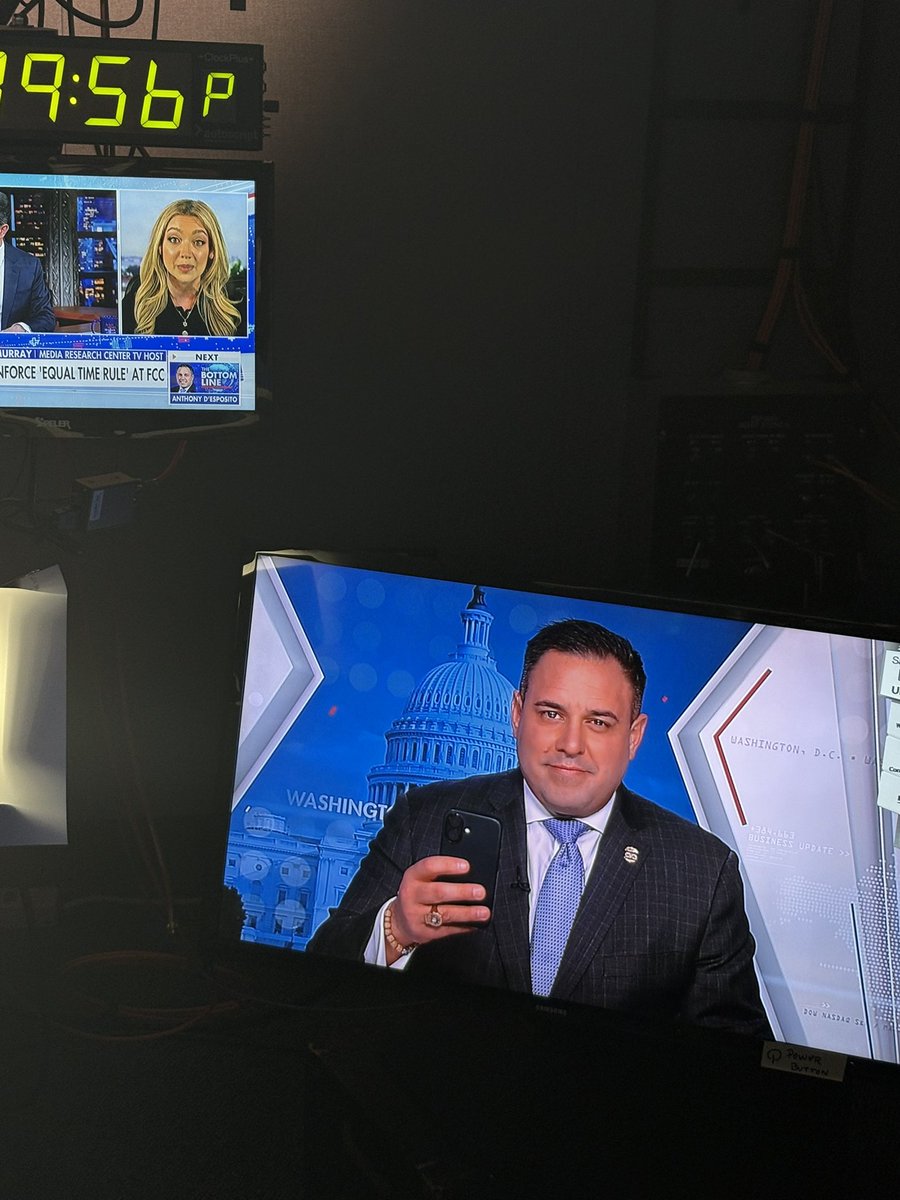 .<a href="/FoxBusiness/">FOX Business</a> at 6:45PM.

I’ll be joining <a href="/dagenmcdowell/">Dagen McDowell</a> &amp; @brianbrenberg @BottomlineFBN to break down the nearly $1 BILLION @DOL_OIG uncovered sitting on prepaid debit cards from pandemic-era UI programs.

Taxpayer dollars aren’t Monopoly money.

We’re tracking it down. 🇺🇸