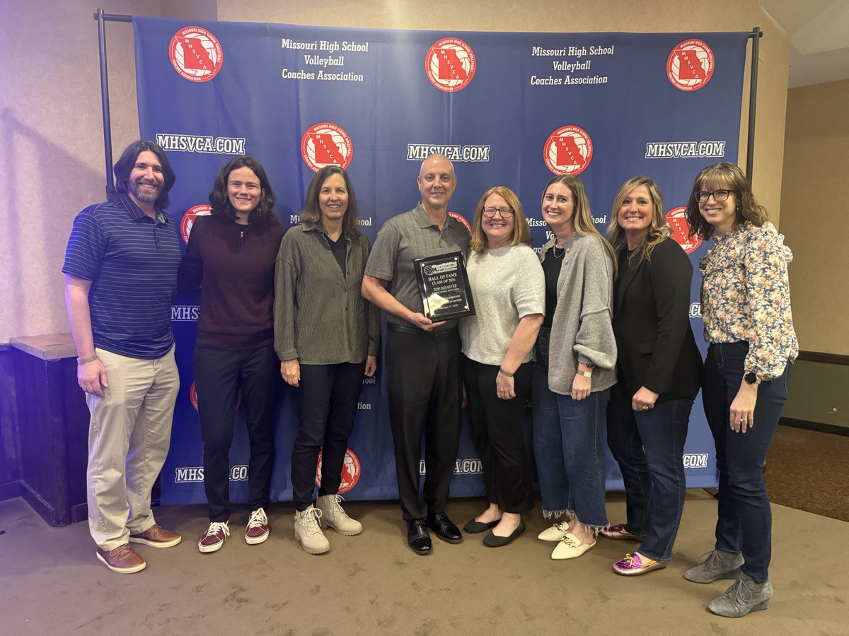 pchcolts's tweet photo. Congratulations Coach Tom Schaefer for being inducted into the Missouri Volleyball Hall of Fame! Go Colts! https://t.co/vobQn6IJq0