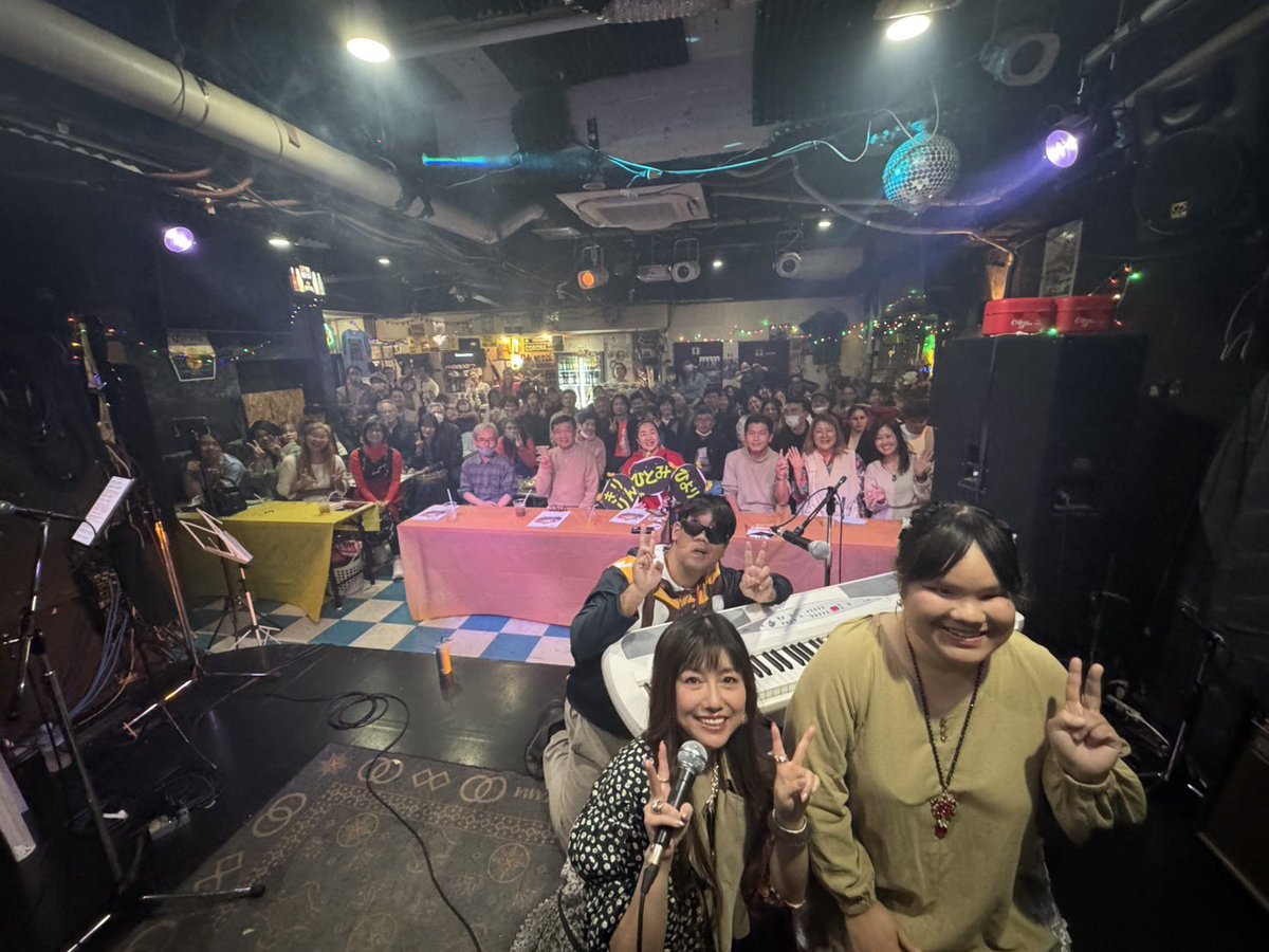 liberta1018's tweet photo. Paraphrase 10th Anniversary Live!!
たくさんのご支援とご協力があってこそ実現した素敵なイベントでした♪

応援してくださった皆様！
ありがとうございました(^^)

今後ともParaphraseを宜しくお願いします🙇

#Paraphrase
#島谷ひとみ
#沖縄
#ライブハウスZIGZAG https://t.co/O0tqCEtwHM