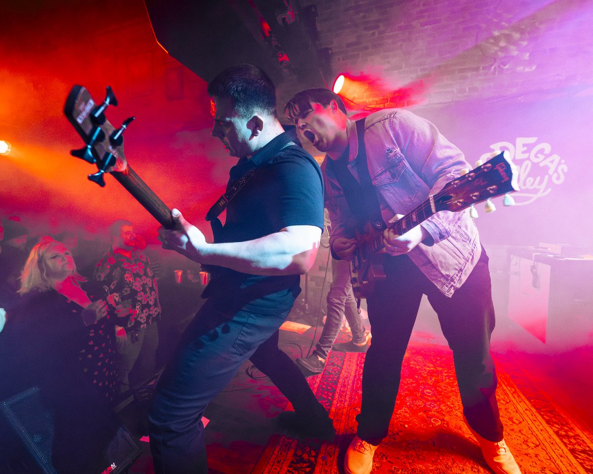 Been a minute! First time using a 14mm lens for a show