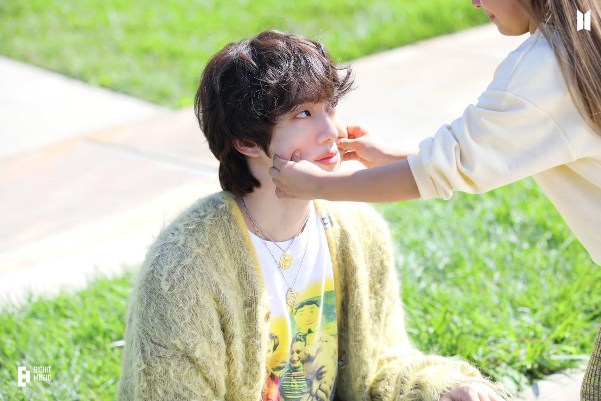 weareot7's tweet image. TL cleanse

Show me the pic of your bias that gives you cuteness aggression