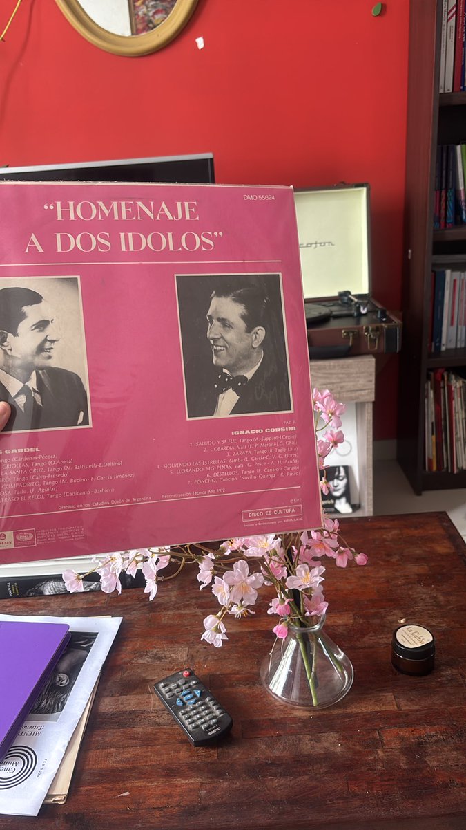 algo así como martes de resurrección (post intoxicacion) con Gardel/Corsini/Nouvelle Vague y la mar en coche