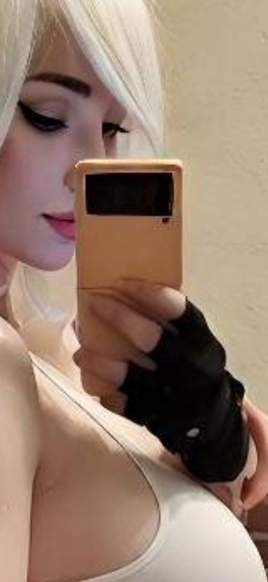 GoodestGirlLune's tweet photo. @ArtsVadam @bunysae_ Sorry but this is 99% ai. That phone isn't a real thing, the fingers are weird and mushy, the background stuff is just a mash of textures, and the feet are blurred for some reason. And the last different pic the fireplace just doesn’t exist and the pipe comes out the wrong angle https://t.co/OxUk8X6mO3